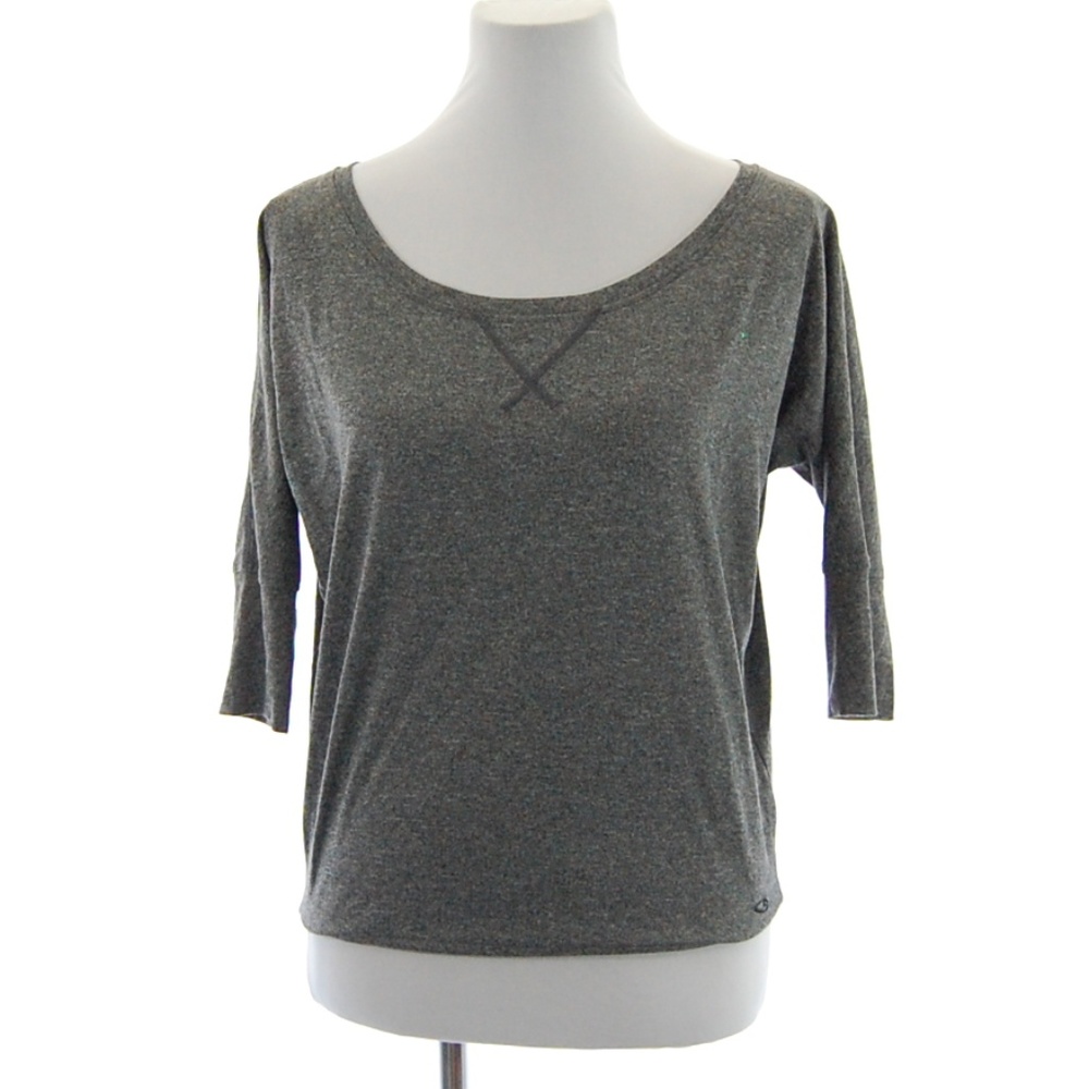 *FREE with purchase* Workout/ Athleisure Off-the-shoulder Loose Fit Top